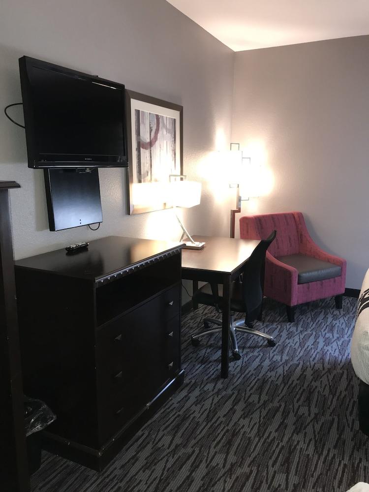 La Quinta By Wyndham Abilene Mall Bagian luar foto