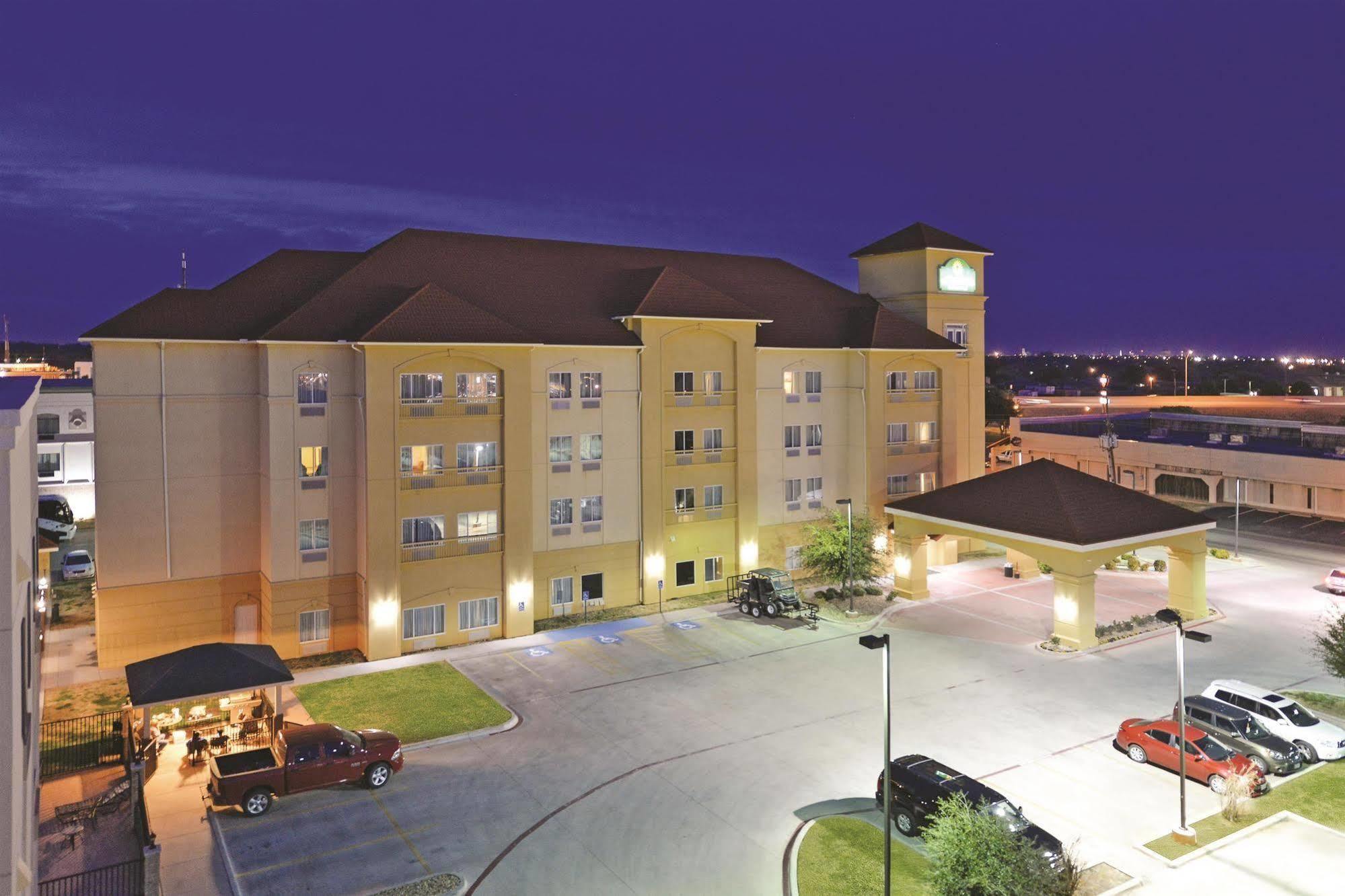 La Quinta By Wyndham Abilene Mall Bagian luar foto