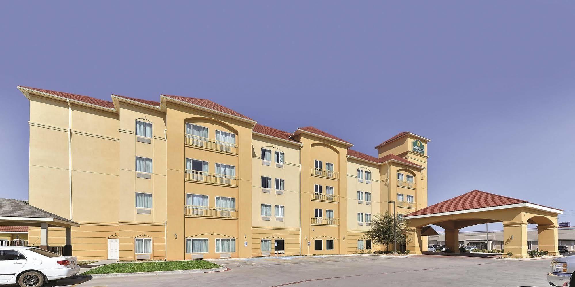 La Quinta By Wyndham Abilene Mall Bagian luar foto