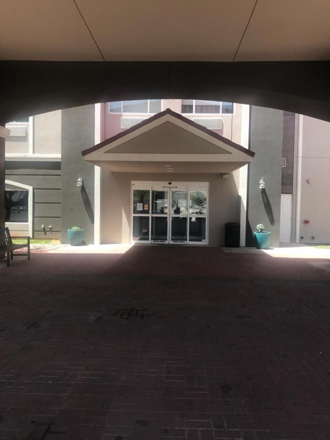 La Quinta By Wyndham Abilene Mall Bagian luar foto
